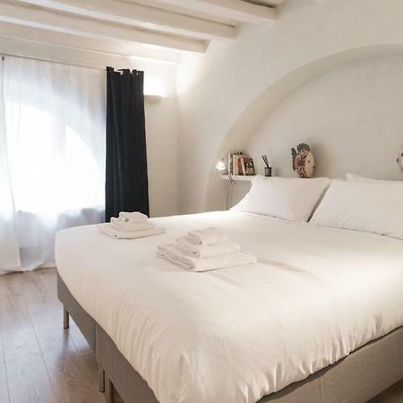 Italianway - Rosales 1 Flat Apartment Милано Екстериор снимка