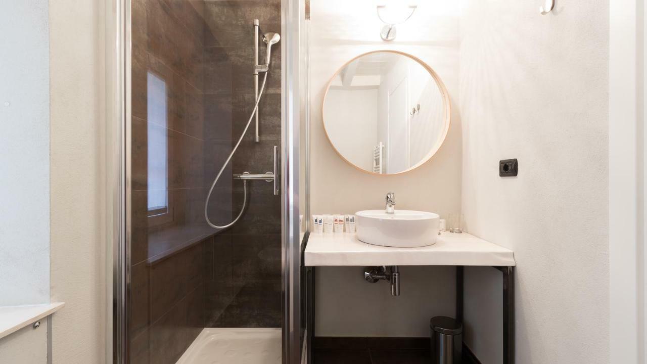 Italianway - Rosales 1 Flat Apartment Милано Екстериор снимка